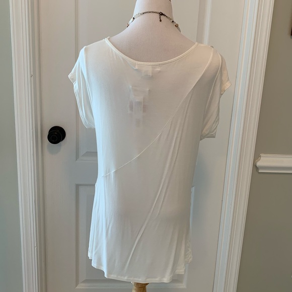 NWT ruched off white short sleeve, hip length top - Picture 7 of 8